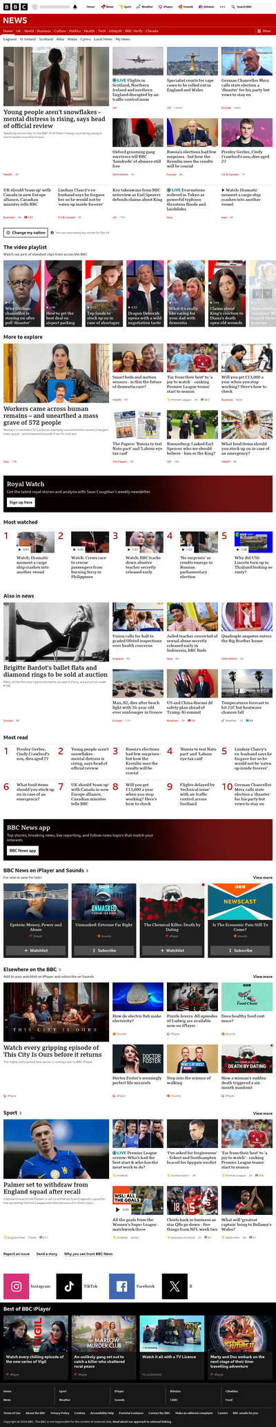 BBC News snapshot from 21 Sept 2026, 10:00