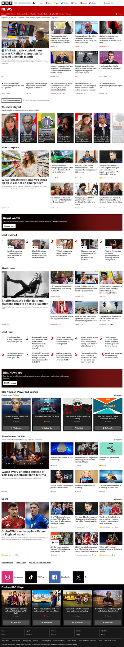 BBC News snapshot from 21 Sept 2026, 12:00